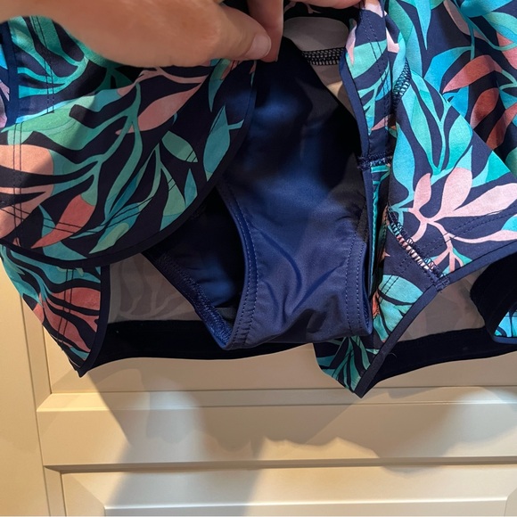 Lands’ End 3” Quick Dry Board Shorts Swim Cover-up with Panty - Picture 7 of 10